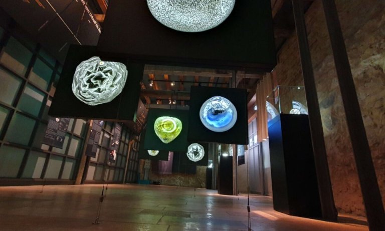 Ausstellung Mikrometeoriten RiesKraterMuseum